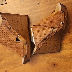 COPY - Sbicca wedge Declan sandal new size 8 rust suede